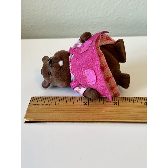 Replacement Mom from Li'l Woodzeez Waterwaggle Beaver Family - Picture 3 of 5